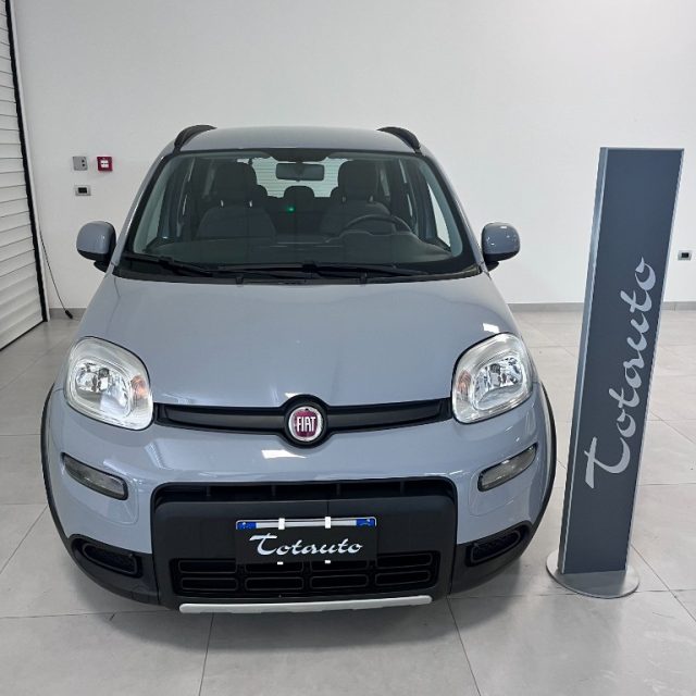 Fiat Panda 1.0 FireFly S&S Hybrid City Life - foto 2 di 4