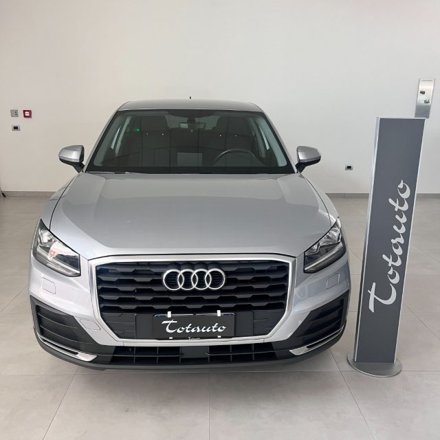 Audi Q2 1.6 TDI S tronic Business - foto 2 di 4