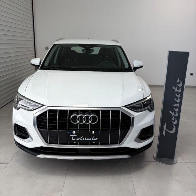 Audi Q3 35 TDI S tronic Business Advanced - foto 2 di 4