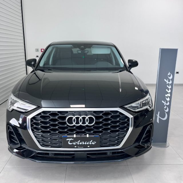 Audi Q3 SPB 35 TDI Business Plus - foto 2 di 4