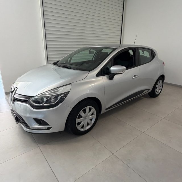 Renault Clio dCi 8V 90 CV 5 porte Business - foto 3 di 4