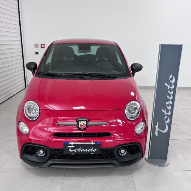Abarth 695 1.4 Turbo T-Jet 180 CV - foto 2 di 4