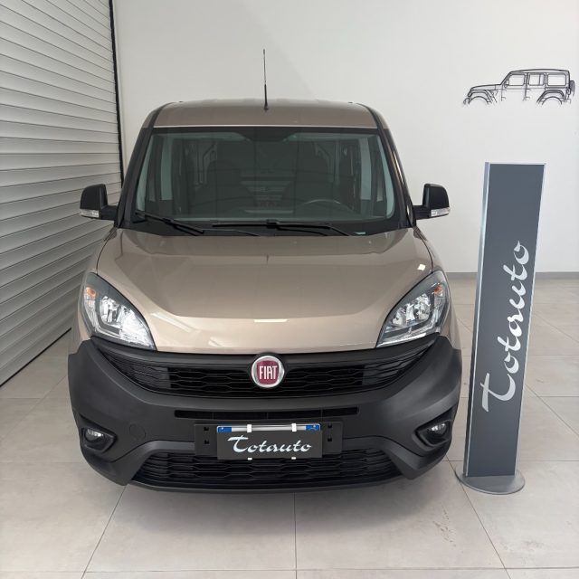 Fiat Doblo Doblò 1.6 MJT 105CV S&S PC-TN Cargo Lounge - foto 2 di 4