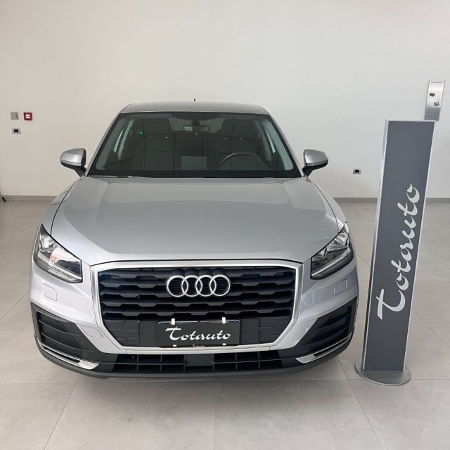 Audi Q2 1.6 TDI S tronic Business - foto 2 di 4