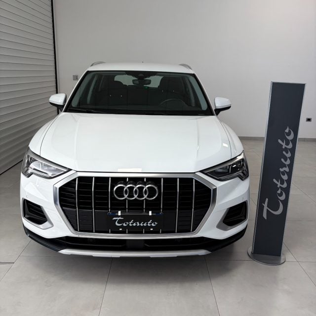 Audi Q3 35 TDI S tronic Business Advanced - foto 2 di 4