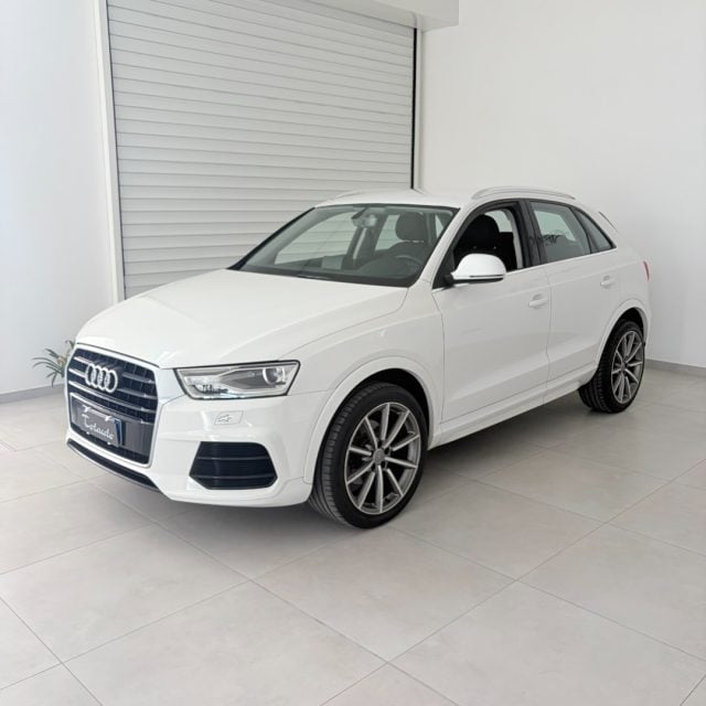 Audi Q3 2.0 TDI 150 CV Sport - foto 3 di 4