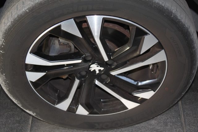 Peugeot 2008 PureTech 130 S&S EAT8 Allure - foto 4 di 4