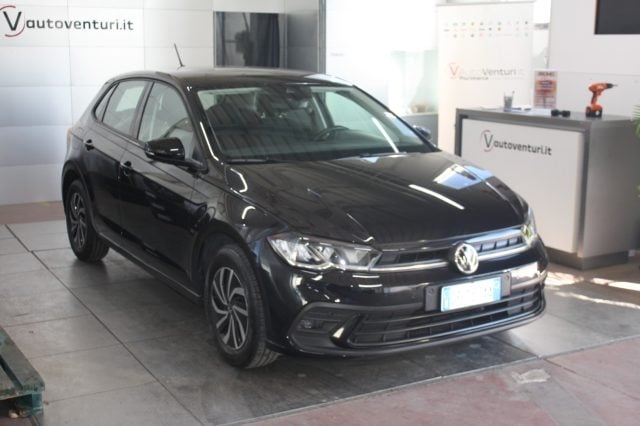 Volkswagen Polo 1.0 Life, del 2023, 56.555 km, in vendita a Civita Castellana (VT)