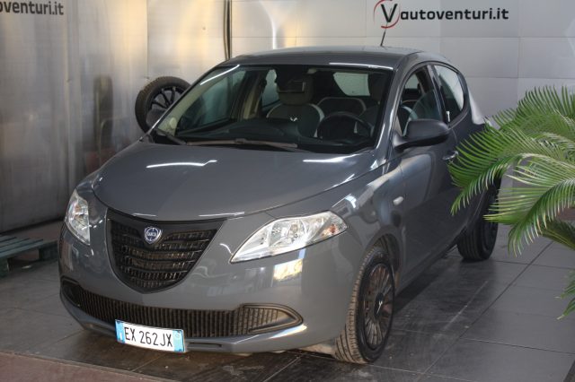Lancia Ypsilon 1.3 MJT 16V 95 CV 5 porte Elefantino - foto 3 di 4