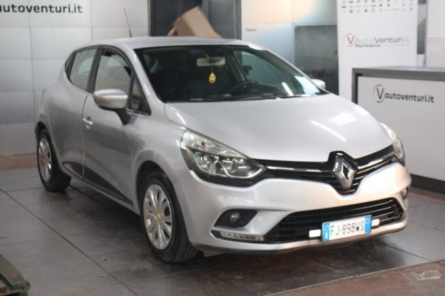 Renault Clio 1.2 75CV 5 porte Zen, del 2017, 63.000 km, in vendita a Civita Castellana (VT)