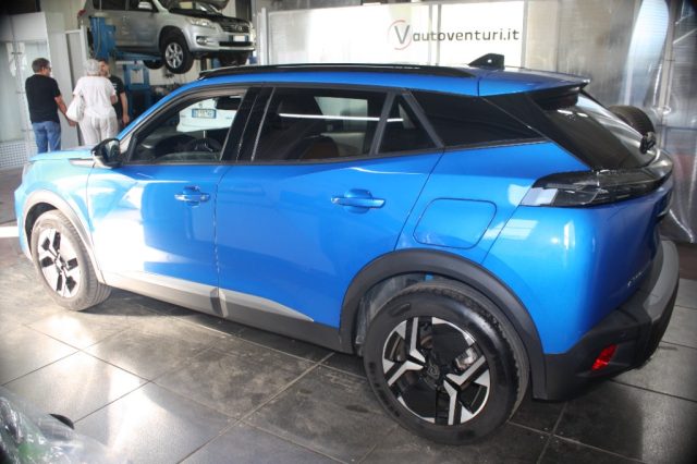 Peugeot 2008 PureTech 130 EAT8 Allure - foto 4 di 4
