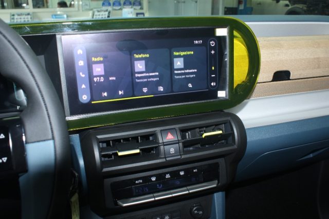 Fiat Grande Panda 1.2 Hybrid 110 CV La Prima km 0 a CIVITA CASTELLANA