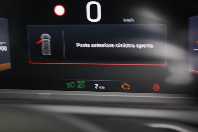 Jeep Avenger 1.2 Turbo Summit PACK INFOTAINMENT, del 2024, 1 km, in vendita a Civita Castellana (VT)