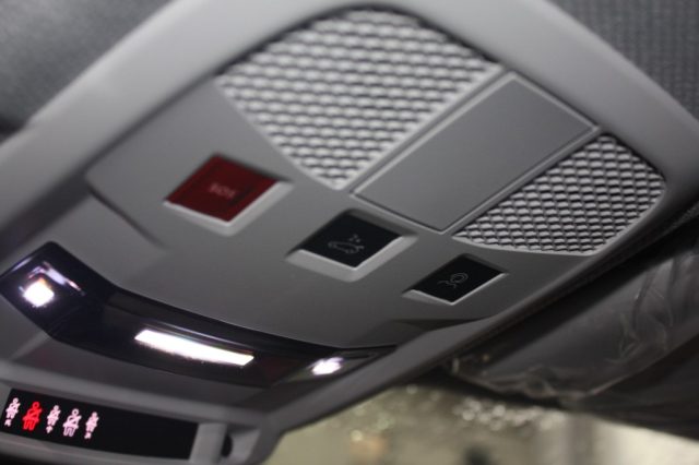 Jeep Avenger 1.2 Turbo Summit PACK INFOTAINMENT, del 2024, 1 km, in vendita a Civita Castellana (VT)