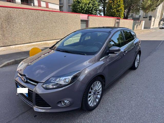 Ford Focus BENZINA 5 PORTE !!!! usato a MILANO