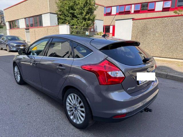 Ford Focus BENZINA 5 PORTE !!!! - foto 2 di 4