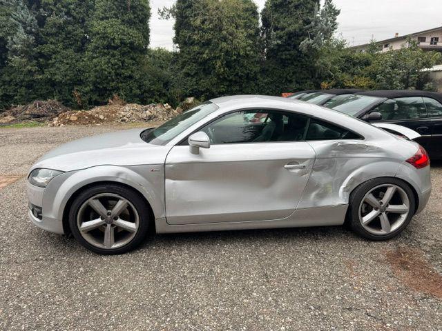 Audi TT Coupé 2.0 TFSI - foto 2 di 4