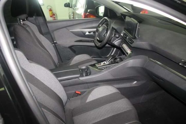 Peugeot 3008 EAT8-Telecamera-Navi- FULL-LED usato a CALVI RISORTA