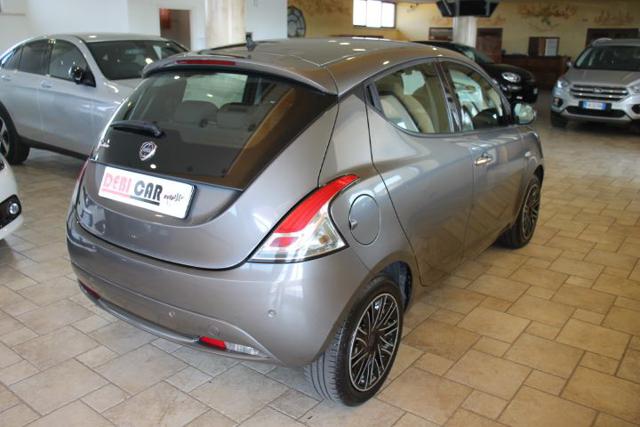 Lancia Ypsilon GPL Casa Madre - foto 4 di 4