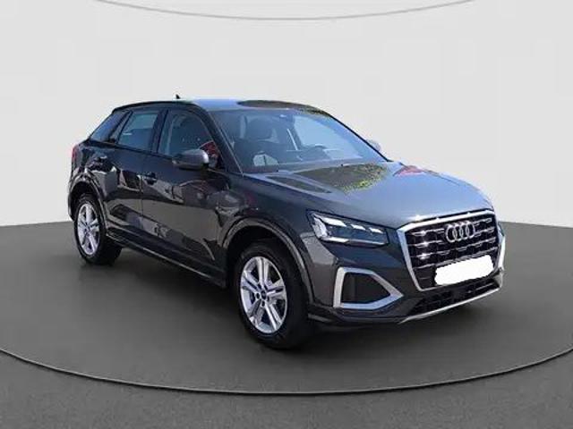 Audi Q2 S tronic retrocamera usato a CALVI RISORTA