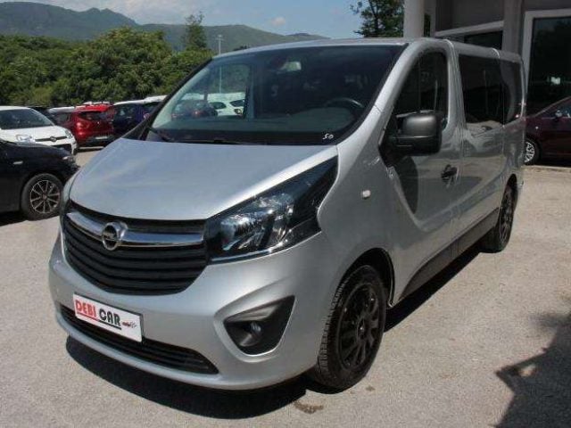 Renault Trafic 9 Posti TELECAMERA Op Vivaro usato a CALVI RISORTA