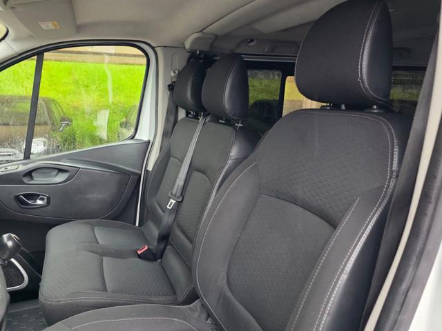 Renault Trafic 9 POSTI VIVARO - foto 3 di 4