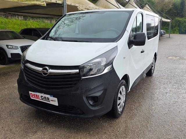 Renault Trafic 9 POSTI VIVARO usato a CALVI RISORTA