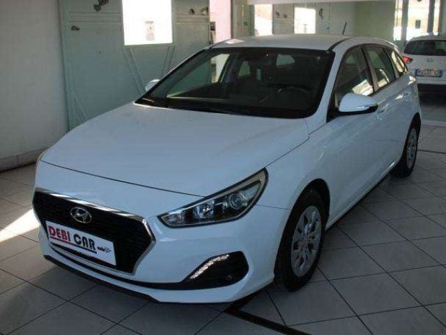 Hyundai i30 Comfort GPL, del 2019, 78.560 km, in vendita a Calvi Risorta (CE)