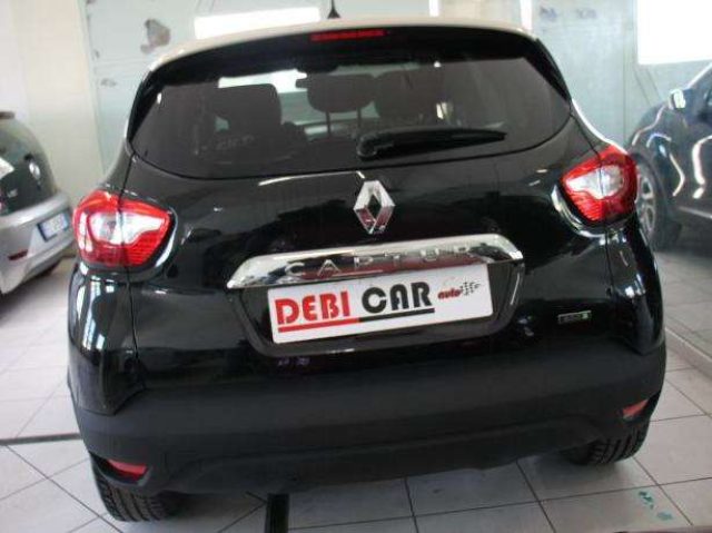 Renault Captur 1.5 dci Intens 90cv usato a CALVI RISORTA