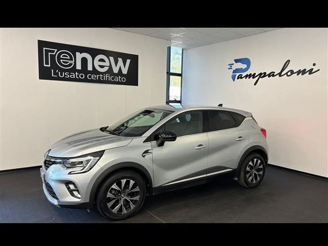 Renault Captur 1.6 E-TECH Plug-in Hybrid 160cv Techno Auto - foto 3 di 4