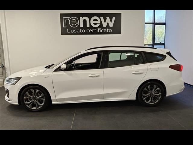 Ford Focus Wagon 1.0 T EcoBoost Hybrid 125cv ST-Line - foto 3 di 4