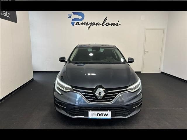 Renault Megane 1.6 E-TECH Plug-in Hybrid RS Line Auto 160c, del 2022, 59.058 km, in vendita a Siena (SI)