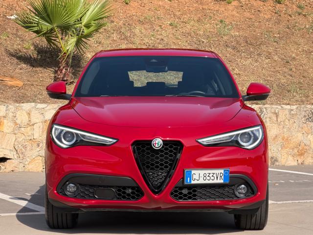 Alfa Romeo Stelvio 190CV Q4 19'' BLACK+RETROCAMERA+2PDC+PACKBLACK - foto 2 di 4