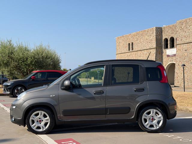 Fiat Panda 1.0 HYBRID CITY LIFE+CLIMATRONIC+SCHERMO+5POSTI - foto 4 di 4