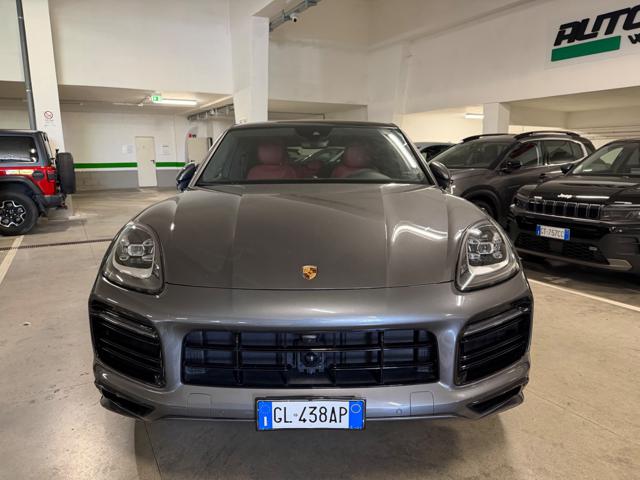 Porsche Cayenne COUPE E-HYBRID#SPORTDESIGN#CHRONO#UNICOPROPRIETAR - foto 3 di 4