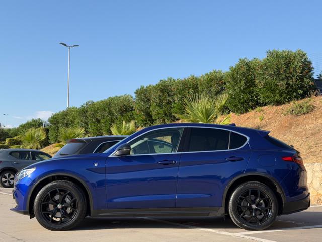 Alfa Romeo Stelvio 210CV Q4 TI+PACK BLACK+AUTOPILOT+SED RISC - foto 4 di 4