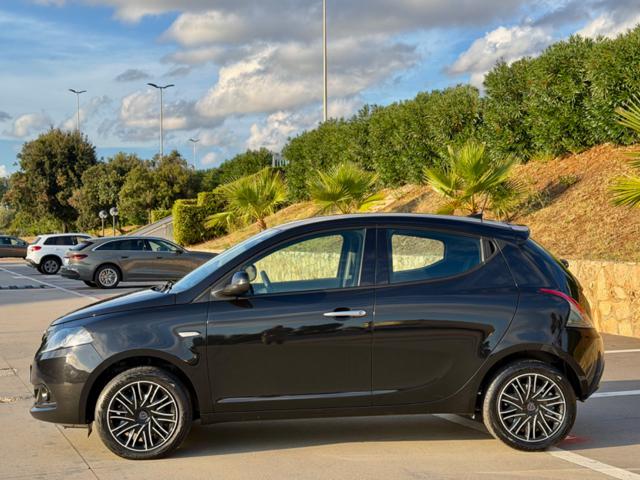 Lancia Ypsilon GOLD+RETROCAMERA+NAVI CARPLAY+LED - foto 3 di 4