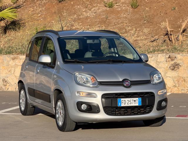 Fiat Panda 1.2 LOUNGE+TELEFONO+VOLANTE MULTIFUNZIONE+5POSTI - foto 3 di 4