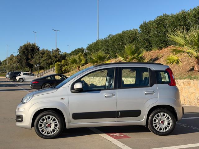 Fiat Panda 1.2 LOUNGE+TELEFONO+VOLANTE MULTIFUNZIONE+5POSTI - foto 4 di 4