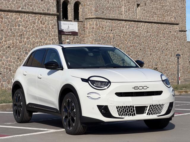 Fiat 600 KM0 LA PRIMA 100CV+CARPLAY WI-FI+18''+RCAM+2PDC - foto 3 di 4