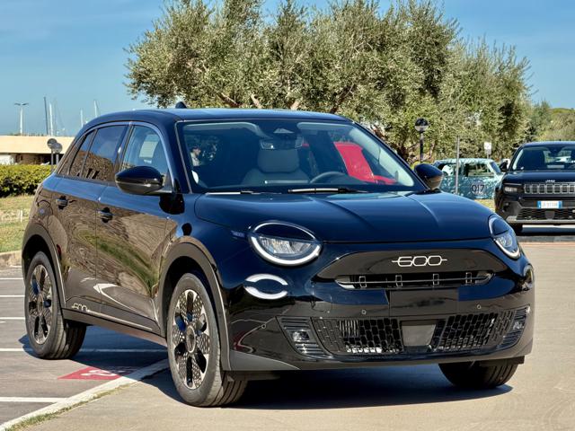 Fiat 600 KM0 LA PRIMA 100CV+CARPLAY WI-FI+18''+RCAM+2PDC - foto 3 di 4