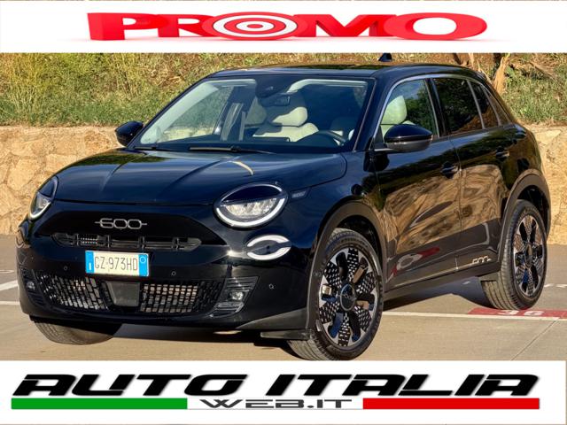 Fiat 600 HYBRID 110CV DCT MHEV LA PRIMA II+PELLE+18+RCAMERA, del 2025, 38.000 km, in vendita a Civitavecchia (RM)