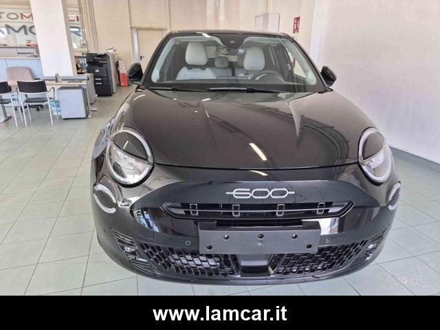 Fiat 600 Hybrid 100 CV DCT MHEV La Prima - foto 4 di 4