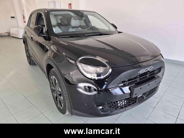 Fiat 600 Hybrid 100 CV DCT MHEV La Prima - foto 2 di 4