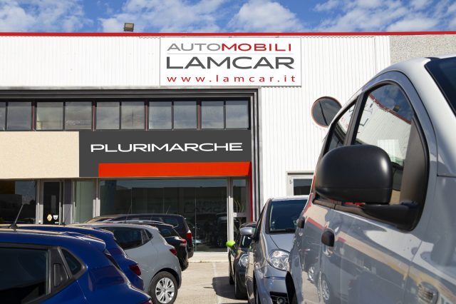 Opel Corsa 1.4 90CV 5 porte Advance - foto 3 di 4