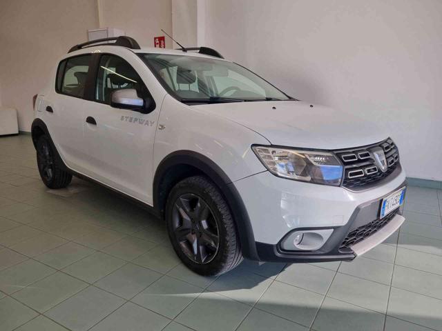 Dacia Sandero Stepway 1.5 dCi 8V 90CV Start&Stop, del 2017, 176.000 km, in vendita a Vasto (CH)