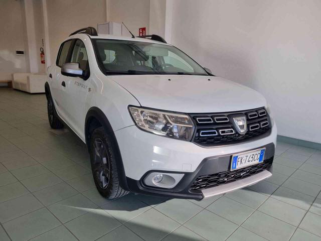 Dacia Sandero Stepway 1.5 dCi 8V 90CV Start&Stop - foto 2 di 4
