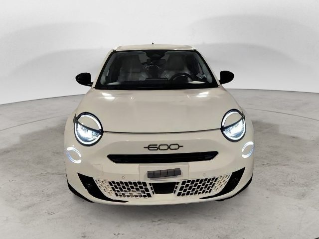 Fiat 600 600 Hybrid 110 CV DCT MHEV La Prima - foto 4 di 4