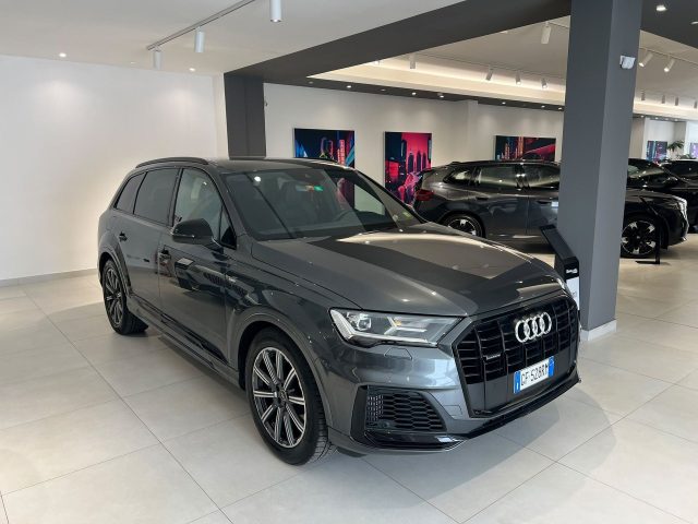 Audi Q7 3.0 55 TFSI quattro tiptronic Sport - foto 3 di 4