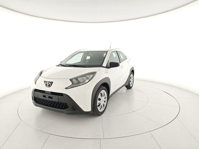 Toyota Aygo X 1.0B (72 CV) Active, del 2025, 1 km, in vendita a Palermo (PA)